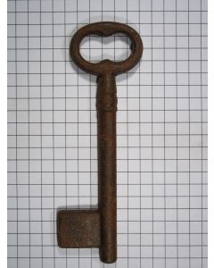 Sleutel ijzer geroest 96 mm lang met pen